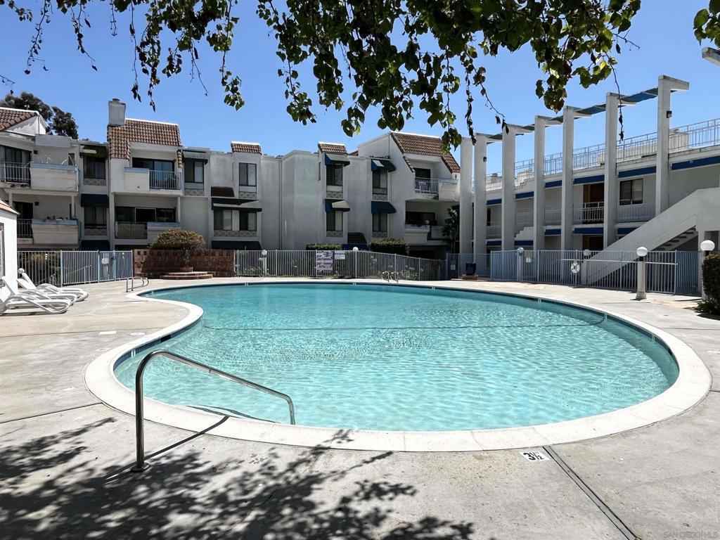 8332 Regents Rd - photo 2