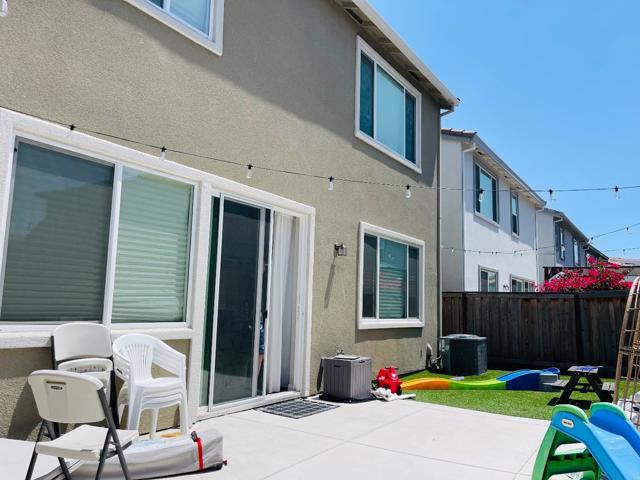 2749 Ambrosia Way, Fairfield CA: https://media.crmls.org/mediaz/da7199cd-a998-47ae-a766-fe4915d68cb5.jpg