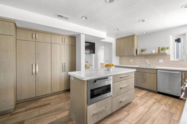 3112 North Mountain View Drive, San Diego CA: https://media.crmls.org/mediaz/da728d20-11ff-4a07-a258-4bb3d7188437.jpg