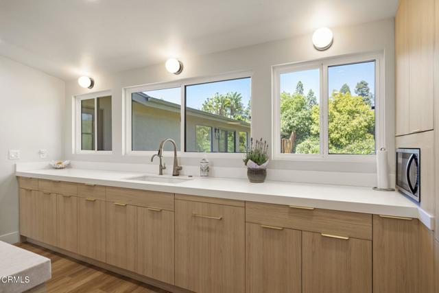 1820 Ramona Drive, Camarillo CA: https://media.crmls.org/mediaz/da7310d0-4184-4ed0-8151-0fc4d83536cc.jpg
