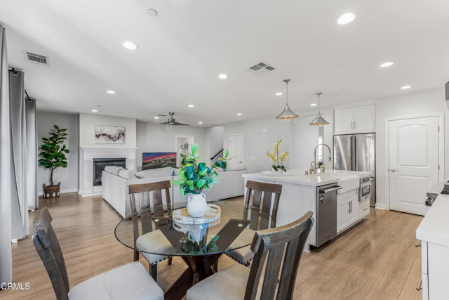 Detail Gallery Image 10 of 46 For 759 via Cielito, Ventura,  CA 93003 - 4 Beds | 4 Baths