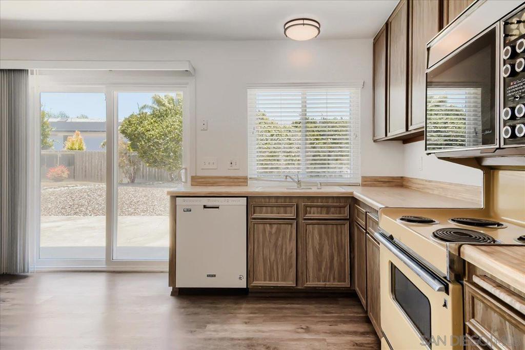9077 Covina Street - photo 11