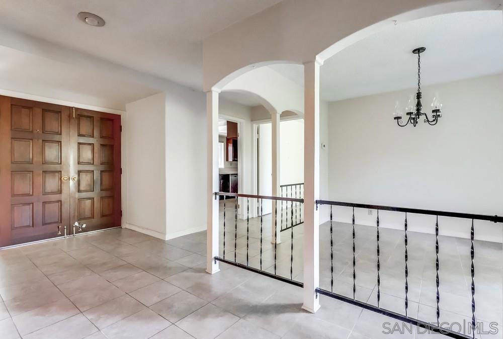 MLS #250042910SD image #11