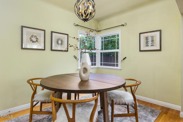 2250 Cooley Place, Pasadena CA: https://media.crmls.org/mediaz/da74c661-8834-4350-8d48-06a7f723847b.jpg