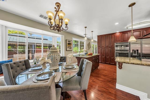 41917 Camino Santa Barbara, Fremont CA: https://media.crmls.org/mediaz/da74f801-daef-40a8-8da5-a00d29cb95ac.jpg
