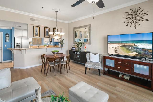 4080 Front Street, San Diego CA: https://media.crmls.org/mediaz/da75bbdf-3a21-4724-87ee-5cd18437eb2e.jpg