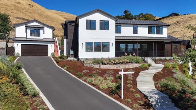 231 Cavalo Court, Fremont CA: https://media.crmls.org/mediaz/da760146-cc47-458c-a534-7c1165a551b4.jpg