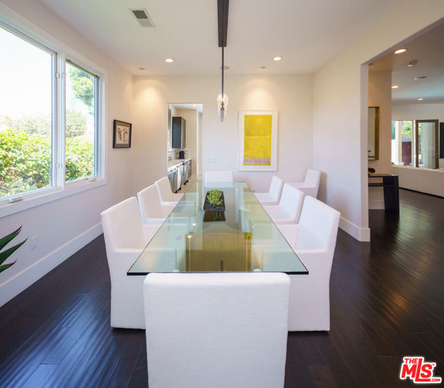 9515 Kirkside Road, Los Angeles CA: https://media.crmls.org/mediaz/da76234e-ed69-48f7-aac3-20ab55f353d7.jpg
