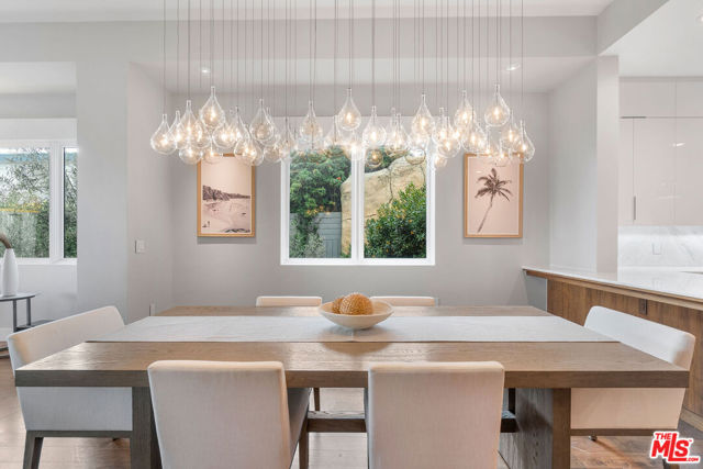 22065 Pacific Coast Highway, Malibu CA: https://media.crmls.org/mediaz/da77421f-fa0a-42f4-acc4-59cf20612733.jpg
