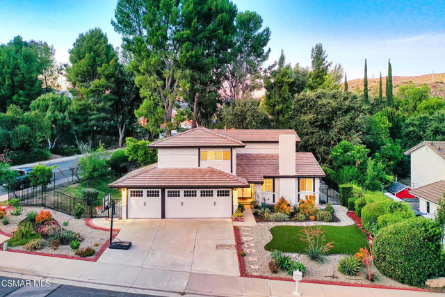 6058 Hedgewall Drive, Westlake Village CA: https://media.crmls.org/mediaz/da7755b8-71c6-41d9-ad10-9384ae5d02fb.jpg
