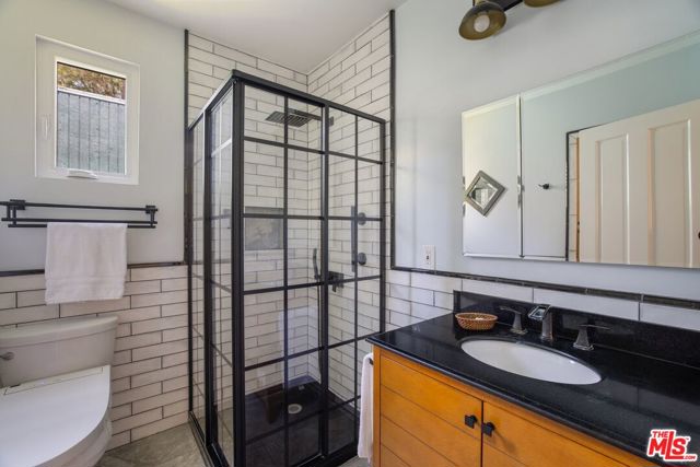 2249 Linnington Avenue, Los Angeles CA: https://media.crmls.org/mediaz/da775a03-dde1-4c7f-9b24-990ef3925211.jpg