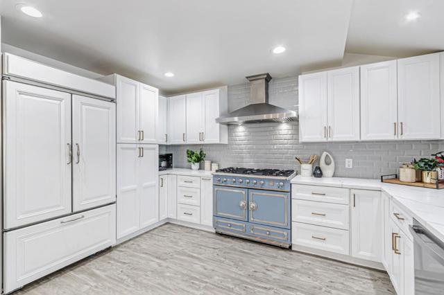 19680 Crestbrook Drive, Saratoga CA: https://media.crmls.org/mediaz/da77fe14-b477-4cf0-b67a-f5790053818e.jpg