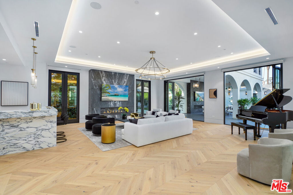 MLS #26850225 image #3