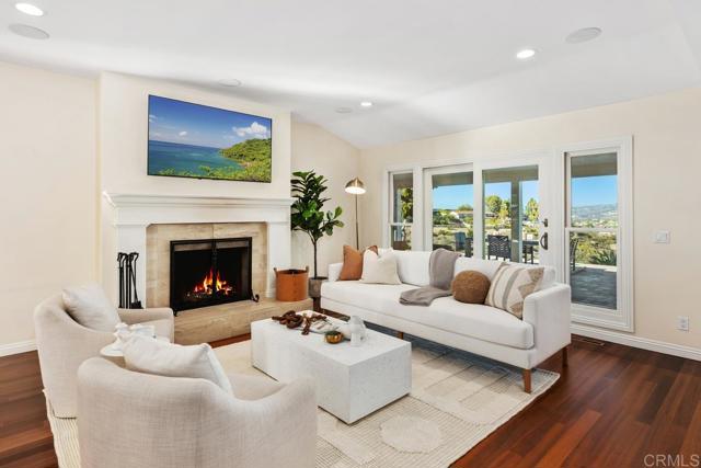 Detail Gallery Image 8 of 60 For 4664 Yerba Santa Drive, San Diego,  CA 92115 - 4 Beds | 3/1 Baths