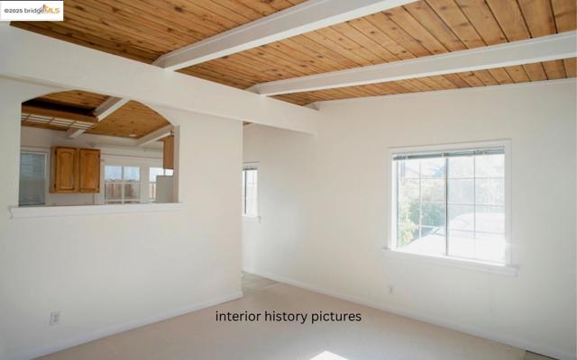 1611 Julia St, Berkeley CA: https://media.crmls.org/mediaz/da791823-f4a0-4d96-a94b-7868389047cd.jpg