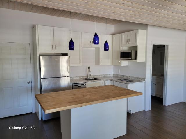 Image 9 of 13 For 44530 San Carlos Avenue A