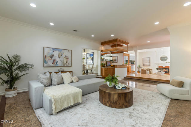 Detail Gallery Image 25 of 70 For 4926 Crown Ave, La Canada Flintridge,  CA 91011 - 3 Beds | 3/1 Baths