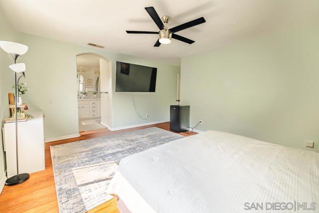 3514 Lake Park Avenue, Fallbrook CA: https://media.crmls.org/mediaz/da7b9aac-fdec-4a7c-9063-571809538368.jpg