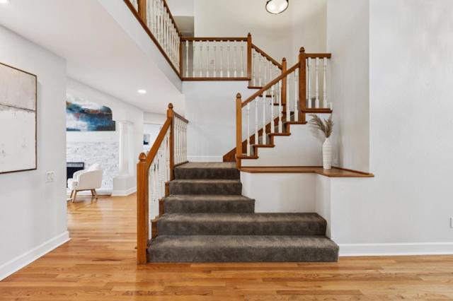 321 Eagle Trace Drive, Half Moon Bay CA: https://media.crmls.org/mediaz/da7c42bd-1154-441b-a447-1111c3016d3c.jpg