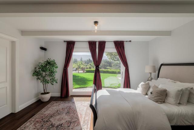 475 Fir Lane, Los Altos CA: https://media.crmls.org/mediaz/da7c6510-e1ef-4cd4-b157-9c7ec33ad7fc.jpg