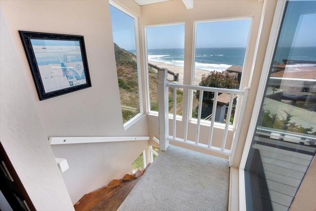 665 Sand Dollar Lane, Watsonville CA: https://media.crmls.org/mediaz/da7c6f0f-fa9e-421c-8c9f-7fa8a294cacf.jpg