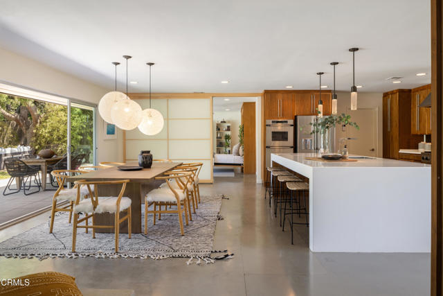 3435 Crestford Drive, Altadena CA: https://media.crmls.org/mediaz/da7d4f05-d9e9-405b-82c4-b26bac354503.jpg