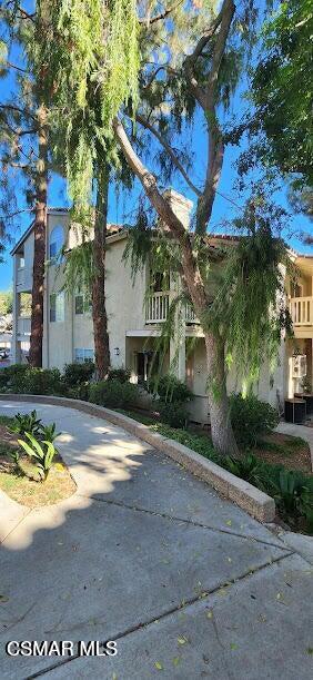 637 Indian Oak Lane, Oak Park CA: https://media.crmls.org/mediaz/da7d86de-20a0-4fe6-a015-358b28031d39.jpg