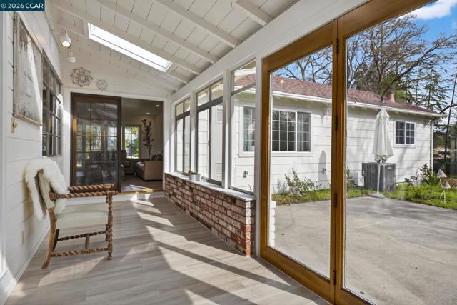 Image 9 of 41 For 1656 Foothill Park Circle