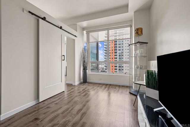 Image 13 of 24 For 350 Ash Street 1001