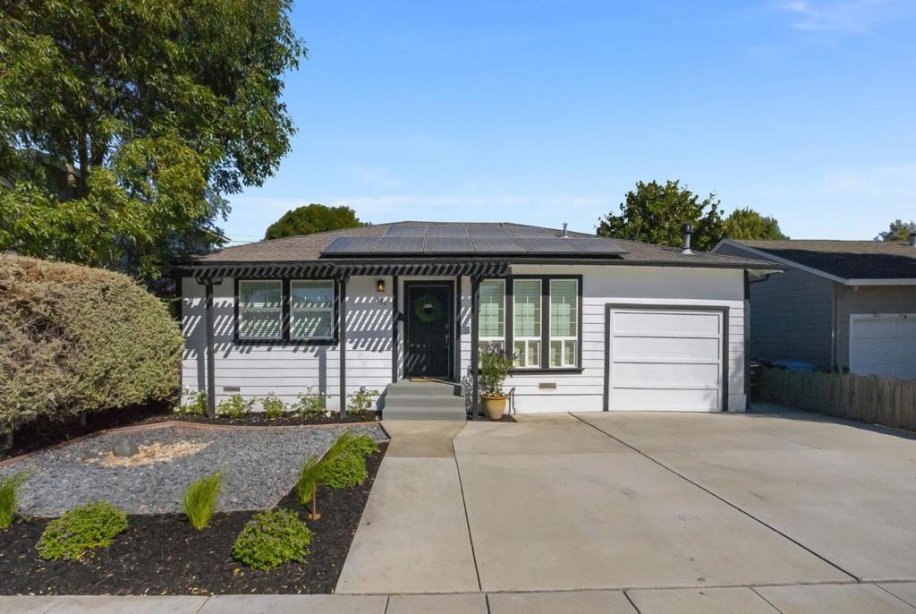 330 Cavanaugh Street