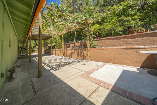 3553 Pontiac Street, La Crescenta CA: https://media.crmls.org/mediaz/da7ecea7-57f7-4656-b205-e2cd16c8d6d6.jpg