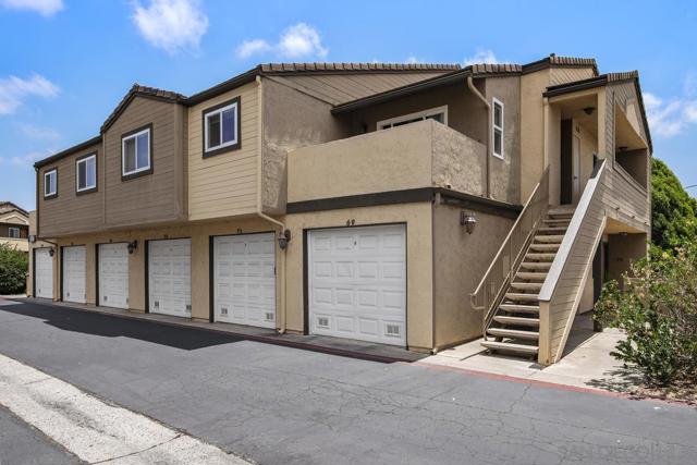 5037 Los Morros Way, Oceanside CA: https://media.crmls.org/mediaz/da7ee089-ab50-4b7b-ad6a-111f5817c68d.jpg