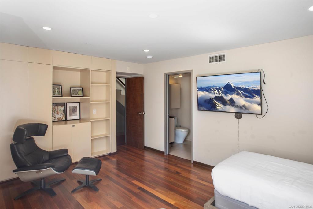 MLS #240008346SD image #10