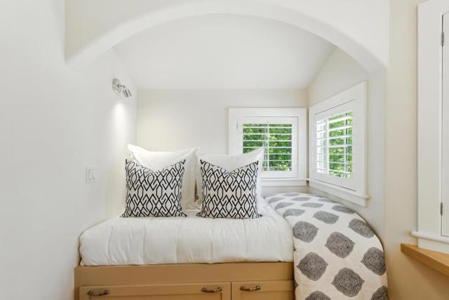 1630 Portola Avenue, Palo Alto CA: https://media.crmls.org/mediaz/da803dd4-816d-4554-8c02-c7e62b42564f.jpg