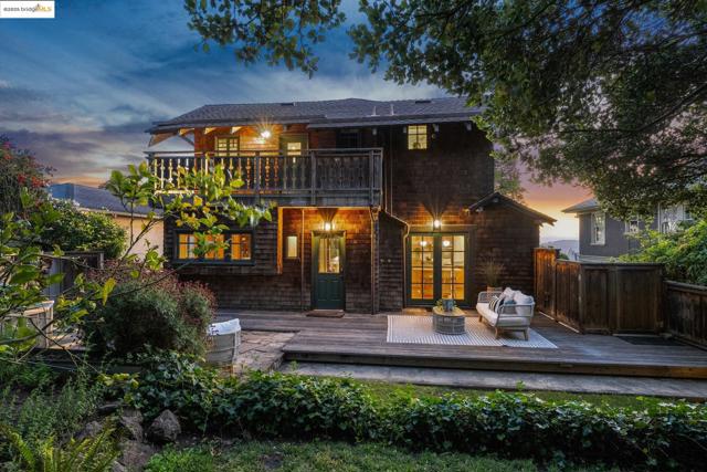 1309 Arch St, Berkeley CA: https://media.crmls.org/mediaz/da806fe2-d18c-43ca-954e-f830b711258f.jpg