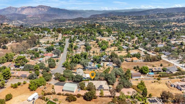 2461 Denova Drive, Alpine CA: https://media.crmls.org/mediaz/da8122b6-0333-4215-b544-671f9192ba34.jpg