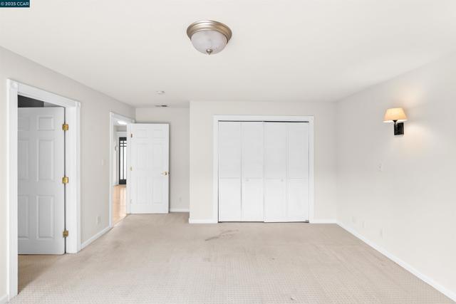 39 Anson Way, Kensington CA: https://media.crmls.org/mediaz/da82ed6c-42bf-4fd7-970b-27af0b496612.jpg