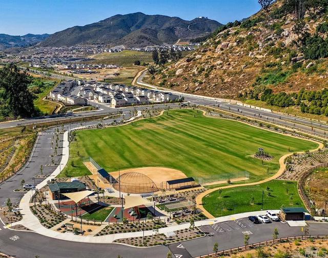 Detail Gallery Image 32 of 33 For 264 Hass Ln, Fallbrook,  CA 92028 - 5 Beds | 3 Baths