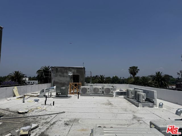 14728 Friar Street, Van Nuys CA: https://media.crmls.org/mediaz/da844c1d-6a89-4da0-9cc7-6e8888fa6563.jpg
