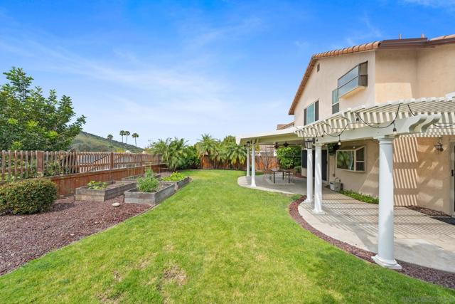11479 Grassy Trail Dr, San Diego CA: https://media.crmls.org/mediaz/da8517a0-6e94-44de-9d09-4bef4b009b66.jpg