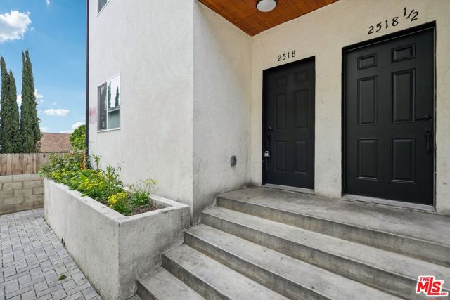 2516 Malabar Street, Los Angeles CA: https://media.crmls.org/mediaz/da858529-2bb8-4812-a4ee-0cdc1da29c04.jpg