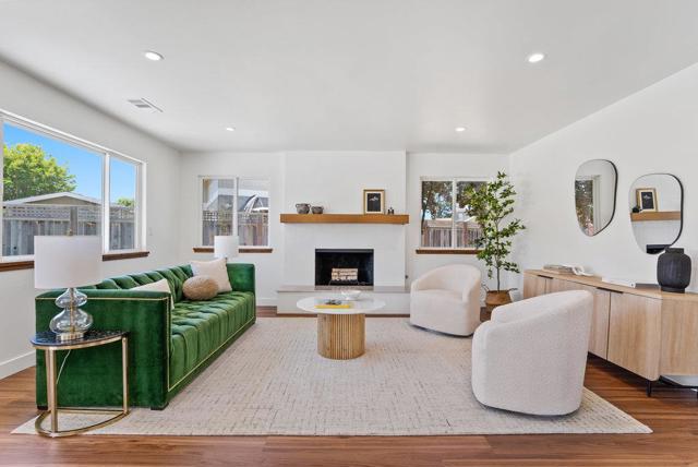 2537 Orchard Street, Soquel CA: https://media.crmls.org/mediaz/da85a393-eb98-445f-a5d6-d920f760f88d.jpg