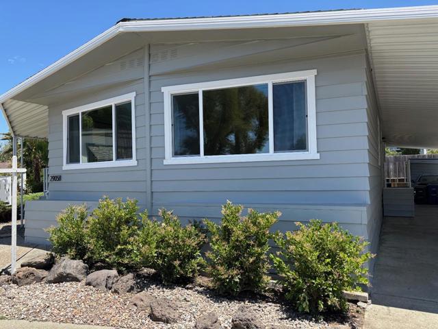 29058 Verdi Road, Hayward CA: https://media.crmls.org/mediaz/da85d57b-55ae-4b07-bda4-56d4cc1f4c93.jpg