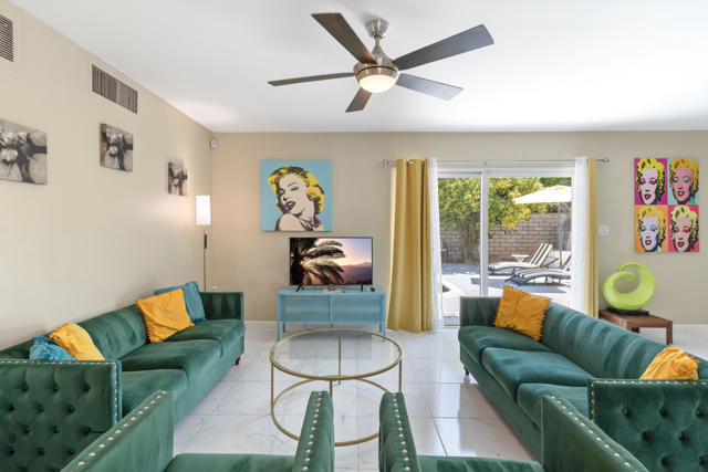 4385 E Paseo Caroleta, Palm Springs, CA 92264