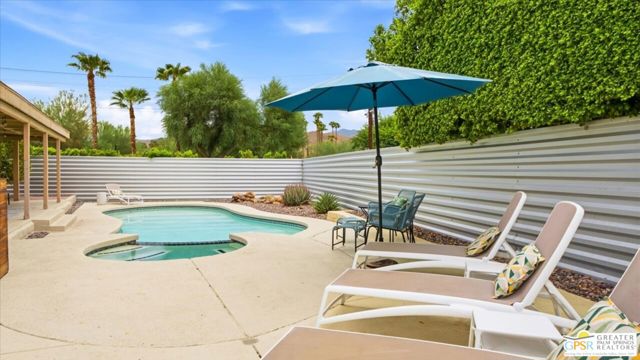 965 S Nueva Vista Drive, Palm Springs, CA 92264