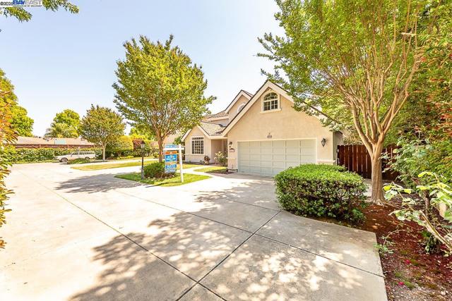 Image 1 of 39 For 34233 Perry Glen Ter