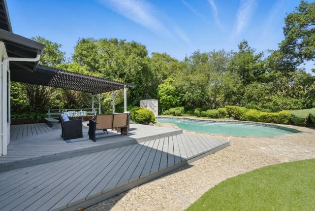 5657 Shadow Ridge Drive, Castro Valley CA: https://media.crmls.org/mediaz/da881c99-2f76-49ea-8342-1ee4faccaaa6.jpg