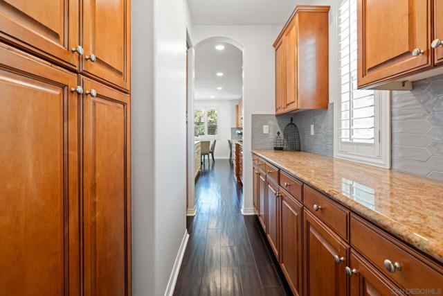 1008 Brightwood Drive., San Marcos CA: https://media.crmls.org/mediaz/da882a3d-a2d6-4b6f-af1a-9f59f0e8a172.jpg