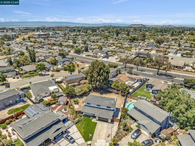 37643 Crocus Ct, Newark CA: https://media.crmls.org/mediaz/da89a299-8448-4eae-9429-d0f02adb6cc8.jpg