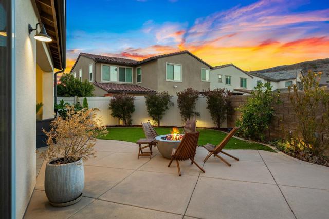 Image 37 of 70 For 8988 Trailridge Ave